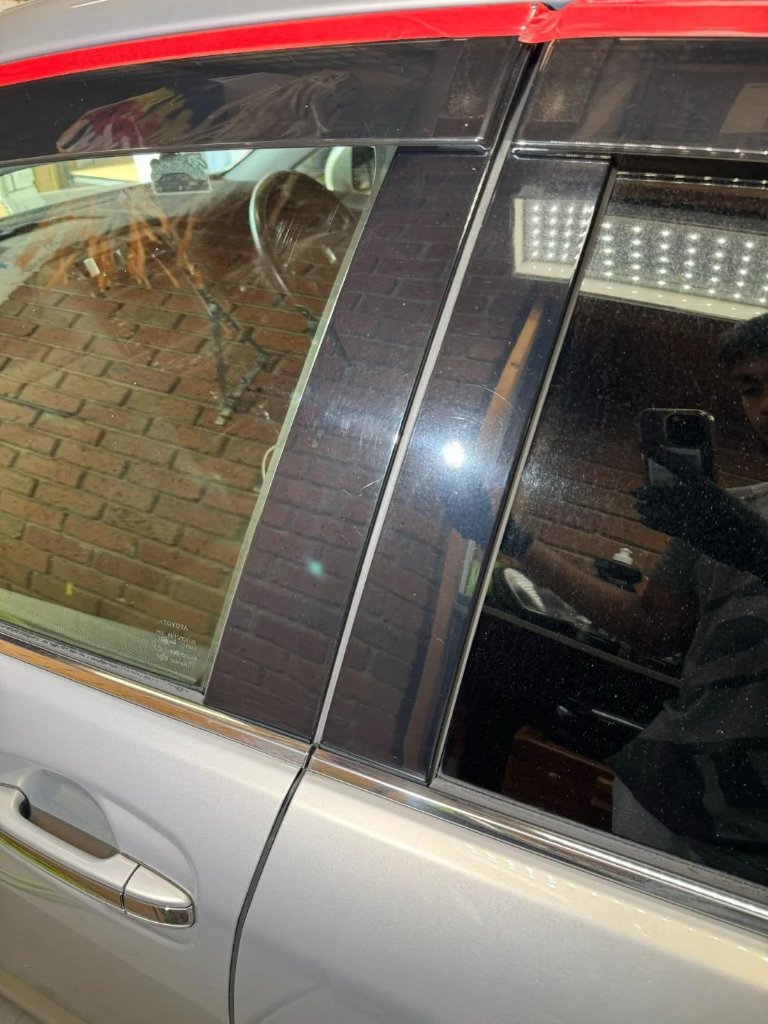 Gloss trim correction · B-pillar before