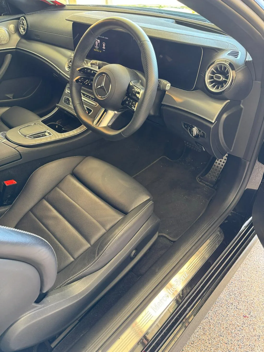 Interior detail · Mercedes E350 before